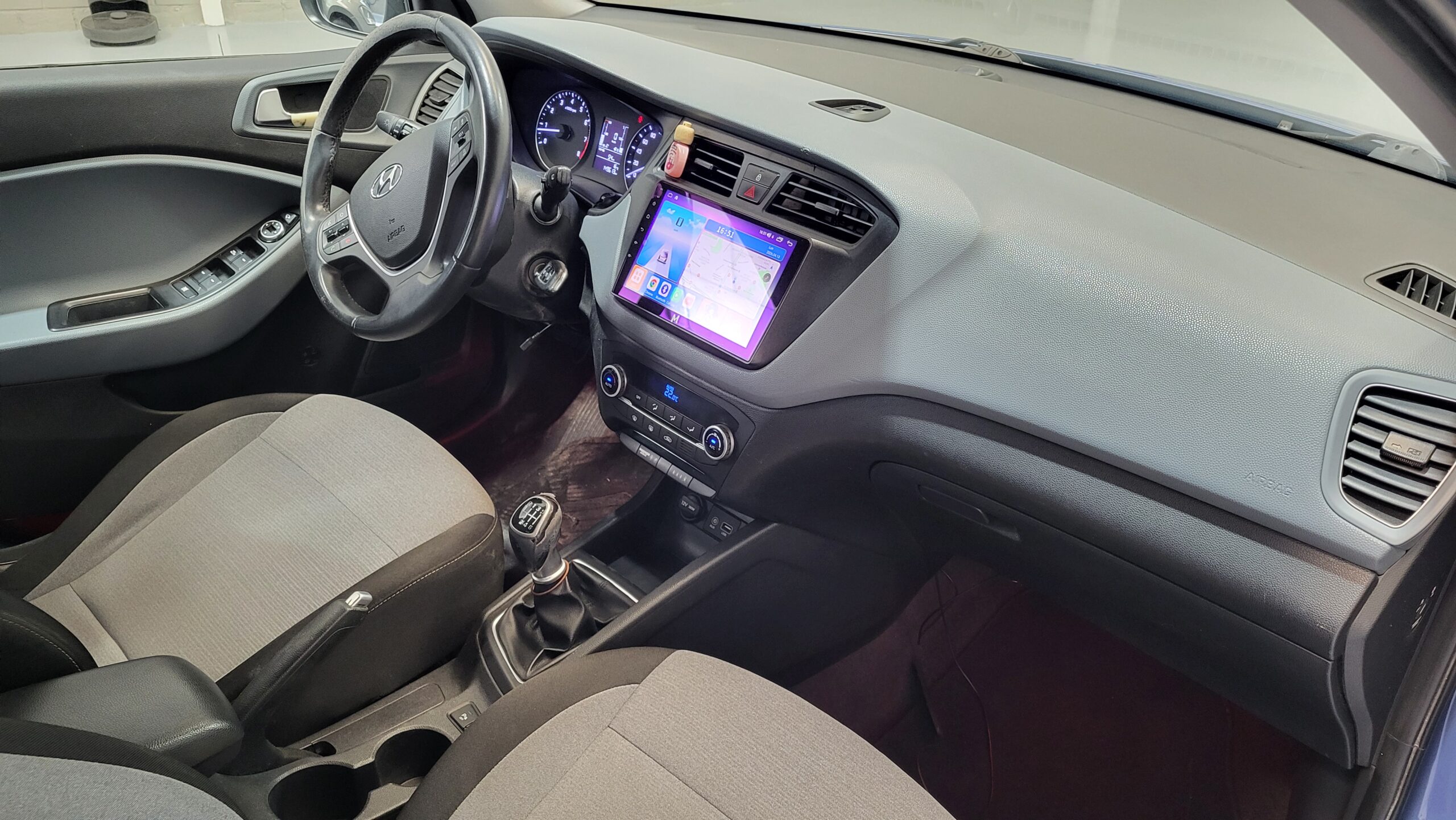 Frontal Volvo XC60 B4 HÍBRIDO de Ocasión en madrid