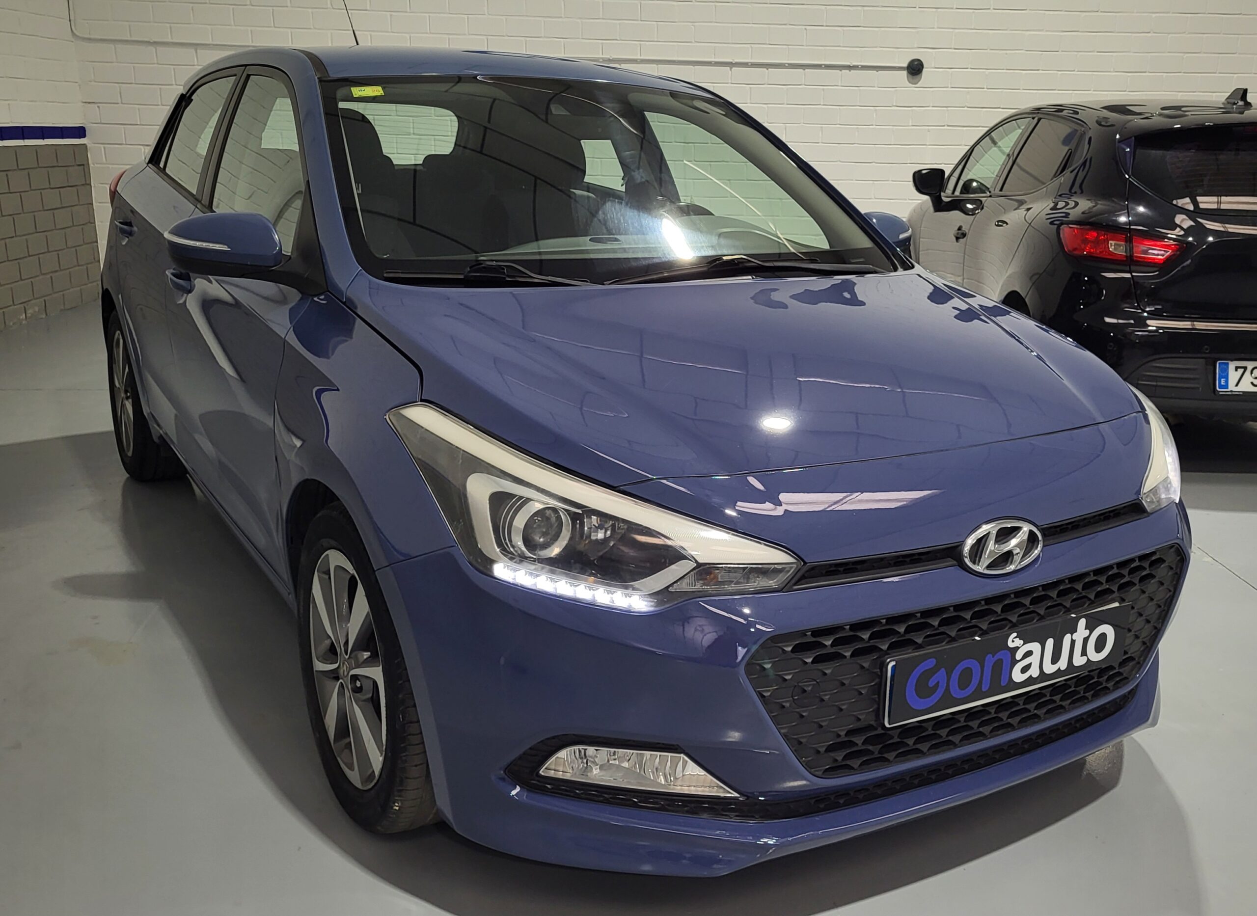 Volvo XC60 B4 HÍBRIDO de ocasión Parte Trasera