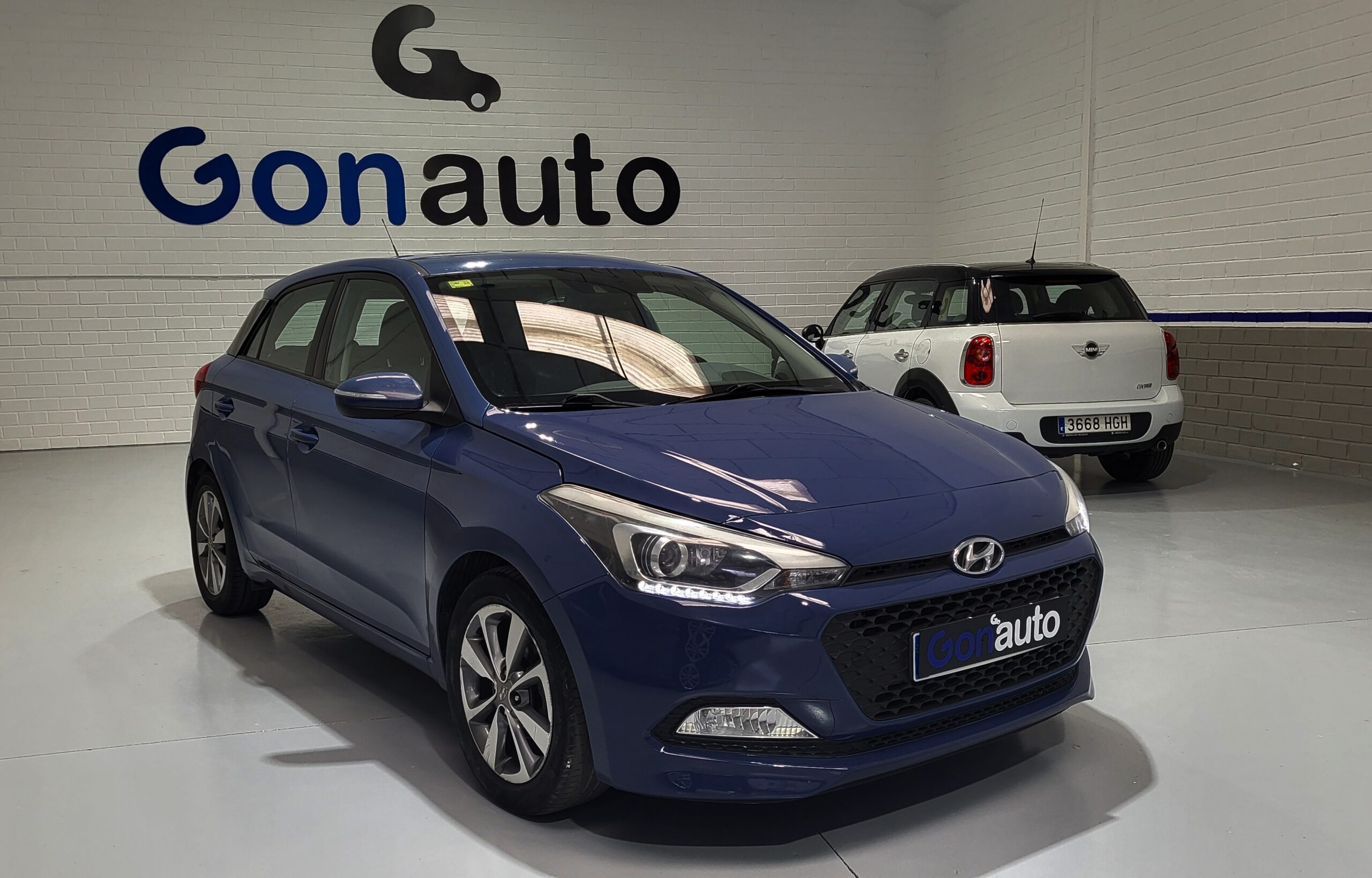 Volvo XC60 B4 HÍBRIDO de segunda Mano en valdemoro